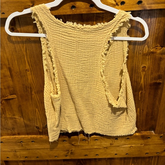 NWOT crop top - Picture 2 of 2